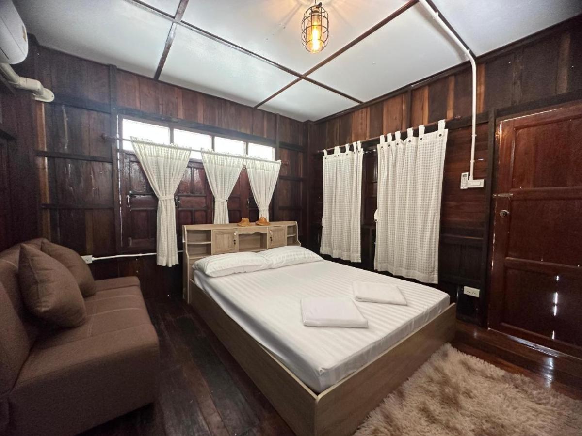 ม่วนใจ๋ปันสุข โฮมสเตย์แอนคาเฟ่ Muanjai Punsuk Homestay And Cafe Чом Тхонг Экстерьер фото